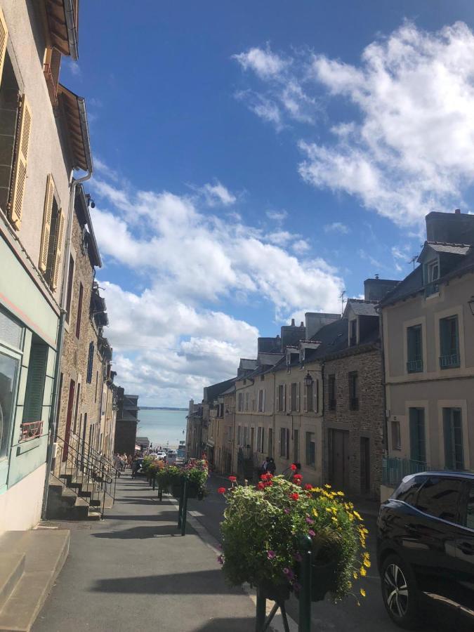 Appartement Rue Georges V - Port De La Houle Cancale Eksteriør bilde