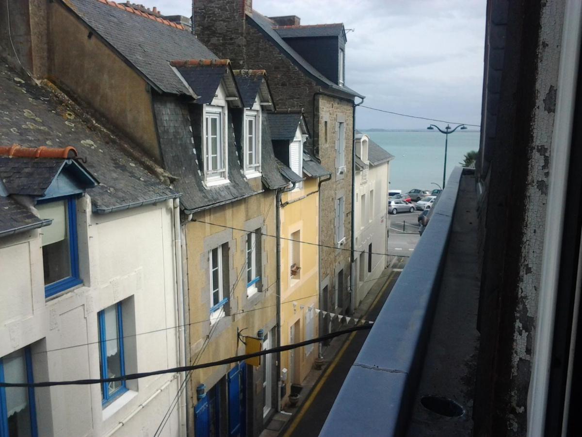 Appartement Rue Georges V - Port De La Houle Cancale Eksteriør bilde